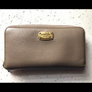 Gray Leather Wallet - Michael Kors